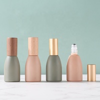 Bestseller Huile Essentielle 12ml Flacon Roll-on Personnalisé Rose Vert Transparent pour Parfum, Bouteilles en Verre avec Bouchon en Bois