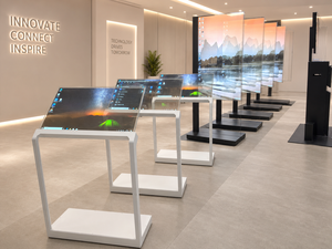 Écran d'affichage numérique OLED transparent vertical de 30 pouces, 55 pouces, 77 pouces pour centre commercial, magasin de détail, affichage TL3 - Product Image 5