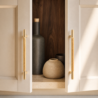 Poignée de meuble moderne en aluminium gaufré pour chambre, cuisine, armoire, commode, tiroir, et autres meubles.