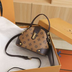 Vegan Geometric Pattern PU Leather Bucket Handbag with Anti-Theft <b>Lock</b> & <b>Portable</b> for Beach & Daily Use - Product Image 4