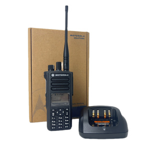 Radio Bidireccional Digital/Analógica DP4400 UHF/VHF de Largo Alcance, Walkie Talkie Portátil, Intercomunicador Inalámbrico para Uso en Entornos Subterráneos Complejos - Product Image 1