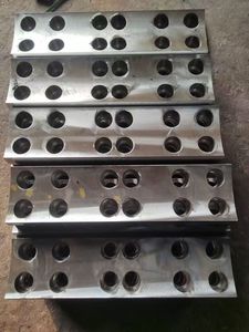 Plaques de friction durables pour plateaux de guidage de foreuse rotative robuste (type <span class=keywords><strong>Kelly</strong></span> <span class=keywords><strong>Bar</strong></span>) - Pièces de rechange 50*50*50 - Product Image 6