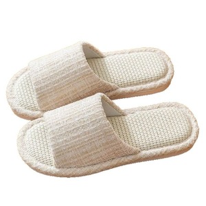 Pantuflas de dormitorio para mujer con punta abierta, nueva línea Eva, espuma viscoelástica y amortiguación, antideslizantes para invierno y otoño - Product Image 3