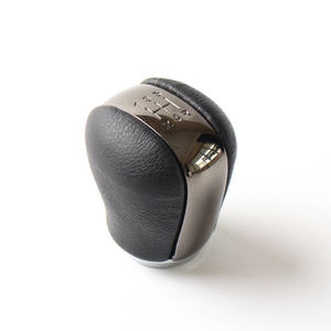 หัวเกียร์รถยนต์สำหรับนิสสัน หนังแท้ ดีไซน์ตามหลักสรีรศาสตร์ เกียร์ธรรมดา 6 สปีด - Product Image 2