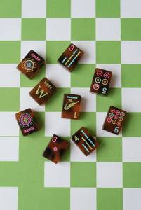 Jeu de Mahjong américain en acrylique brun à 4 couches avec 180 tuiles - Product Image 2
