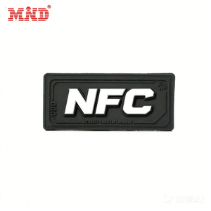 Op maat gemaakte zachte PVC rubberen huisdier-trackinglabels NFC-patchlabel - Product Image 4