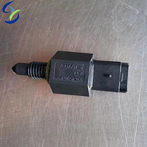 เซ็นเซอร์สวิตช์ความดันน้ำมัน LR029269,สำหรับ Land Rover Range Rover Evoque Freelander 2 - Product Image 2