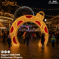 Arco de Luces LED Personalizado ODM con Adornos Esféricos para Parques Temáticos, Festivales, Mercados Navideños y Fotomatones