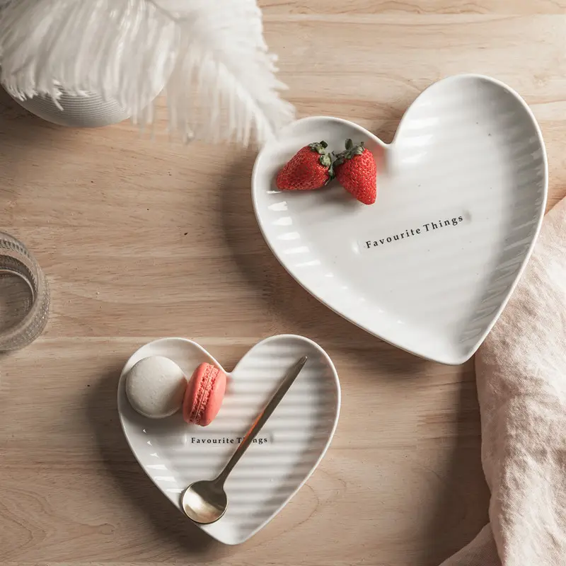New Product Heart Shape Ceramic Plate Lover's Porcelain Dinnerware