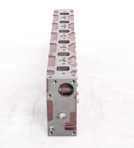 Culasse de moteur 6D95 S6D95L SA6D95L SAA6D95LE pour excavatrices PC200 PC210 PC220 PC250 (référence 6209-11-1100) - Product Image 1