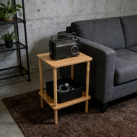 Table d'appoint compacte avec étagère de rangement et pieds en bois massif pour petits espaces, chambre à coucher, salon