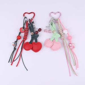 Porte-clés pendentif bijou en cuir rose en forme <span class=keywords><strong>de</strong></span> cœur et d'étoile, avec corde tressée et perles acryliques, breloque cerise pour sac - Product Image 3