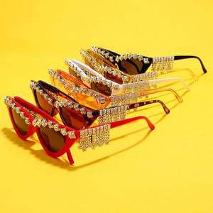 Nouvelles Lunettes de Soleil de Luxe pour Femmes 2020, Monture Œil de Chat avec Strass et Chaîne Diamantée - Product Image 4