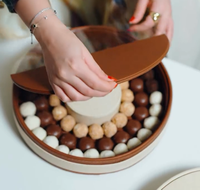 Boîte à dattes ronde en cuir avec couvercle en acrylique transparent, boîte à dessert, emballage pour la Saint-Valentin, boîte en carton de luxe pour bonbons et desserts