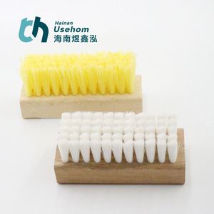 Logo personnalisé de l'usine Brosse à chaussures personnalisée de haute qualité Mini brosse à chaussures en bois massif, plastique et nylon Outil de nettoyage de chaussures - Product Image 6