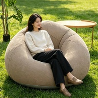 Canapé gonflable au design moderne et simple, en PVC floqué, pour le camping en plein air, les pique-niques, les festivals de musique, et comme canapé paresseux d'intérieur, utilisable en position allongée.