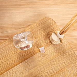 Bouteille de parfum pour voiture suspendue, mini désodorisant pour voiture de 10 ml, bouteille de parfum en verre sphérique transparente avec corde et bouchon en bois - Product Image 3