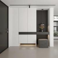 Armoire à chaussures sur mesure de luxe italienne avec structure métallique pour la décoration de hall d'entrée de villa de luxe