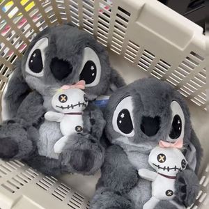 Großhandel Neue Limitierte Auflage Schwarz-Grauer Stitch Plüschtier Stitch-Puppe Feiertagsgeschenk Plüsch-Schlüsselanhänger - Product Image 3