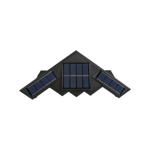 Lámpara Solar de Pared para Exteriores, Cuerpo de Plástico, Resistente al Agua, para Jardín, Balcón, Entrada de Villa - Product Image 1
