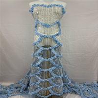 Tissu en dentelle polyester en maille éventail moelleux avec broderie tridimensionnelle de perles et de sequins, idéal pour les robes de mariée