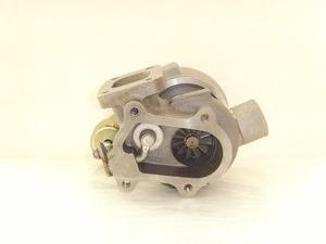 Turbocompresor de Alta Calidad y Durabilidad (49377-07010 / 500372213) para Motores de Excavadora Iveco TD04L - Product Image 2