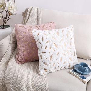 Fodera per cuscino quadrata in peluche con design a piuma dorata a doppia faccia, stile moderno per divano, casa, ufficio, stile transfrontaliero - Product Image 1