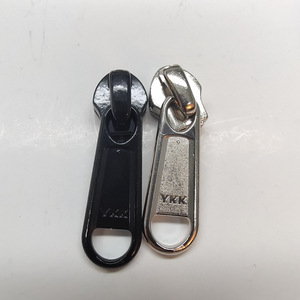 Véritable pour <span class=keywords><strong>YKK</strong></span> No.5 RC Nylon Slider Large Stock de New Eco-Friendly Rectangle Pattern Metal Slider for Bags Zipper Sliders - Product Image 3