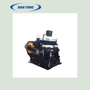 Máquina troqueladora y plegadora automática de alta resistencia Nantou M1500 380V 7500W para indentación - Product Image 4