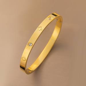 Bracelets en acier inoxydable plaqué or 18 carats, double couche, trèfle à quatre feuilles, anti-ternissement, pour femmes et jeunes filles, vente en gros - Product Image 4