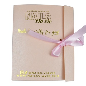 Enveloppe de mariage de luxe rose en gros avec logo en feuille d'or gaufré et ruban - Product Image 1