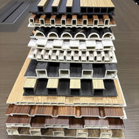 Vente directe d'usine, panneaux muraux en composite bois-plastique résistants à l'humidité, installation facile, panneaux muraux décoratifs WPC
