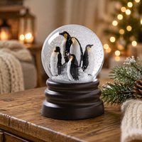 Boule à neige personnalisée avec animaux, souvenir de voyage, boule à neige personnalisée avec pingouin, boule à neige personnalisée avec votre propre personnage, cadeau de Noël