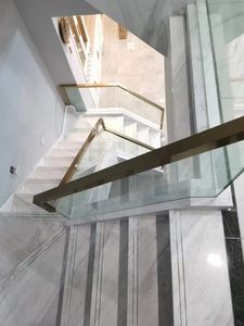 Barandilla de cristal interior moderna para escaleras, porche, edificio de oficinas, resistente al agua, envío rápido, instalación DIY, fácil de personalizar - Product Image 6