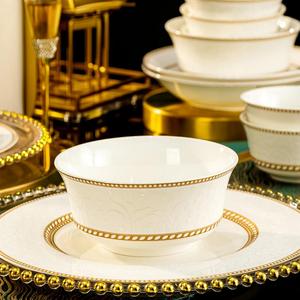 Service de table de luxe 60 pièces en porcelaine fine de style <span class=keywords><strong>chinois</strong></span> avec motif incrusté d'or, compatible lave-vaisselle/micro-ondes/four, ustensiles anti-fuite - Product Image 4