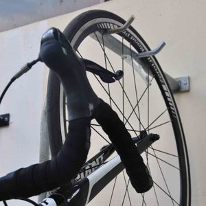 Crochet parfait pour le bureau <span class=keywords><strong>à</strong></span> <span class=keywords><strong>domicile</strong></span> ou le garage de stockage suspendu support vertical vélo sur le cintre de cycle mural - Product Image 6
