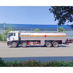 <span class=keywords><strong>Camión</strong></span> <span class=keywords><strong>Cisterna</strong></span> Howo 8x4 de 28 m³ (8500 Galones) y 371 CV, Usado en África y Asia, Gran Oferta 2025 - Product Image 3