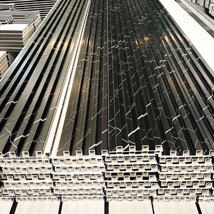 Panneau mural en PVC pour décoration intérieure, écologique, panneau mural en composite bois-plastique WPC, grain de bois, panneau mural cannelé - Product Image 1