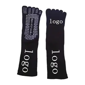 Funky Knitted Socks Low MOQ Support Sample Mejor calidad Venta al por mayor Long Show Grip Socks