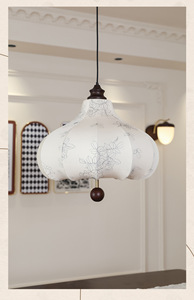 Lustre en tissu de chambre à coucher française de style rétro motif restaurant médiéval bar chambre en bois massif led châtaigne lampe principale - Product Image 5