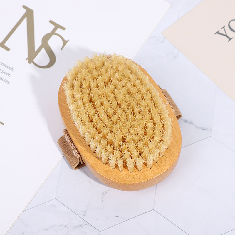 Brosse à main ovale en bois de hêtre 11x7.5cm en poil de porc