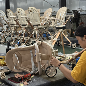 Xe đẩy em bé tầm nhìn cao bán buôn nhà máy, xe đẩy có thể gấp gọn dễ dàng để cất giữ và thích hợp sử dụng ngoài trời - Product Image 5