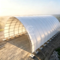 Abri de stockage agricole en tente à arche en acier et tissu pour la protection des machines agricoles, du foin et des véhicules