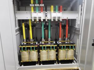 <span class=keywords><strong>1000kva</strong></span> 1500KVA трехфазный 380 В/400 В Бесконтактный AVR AC Power SCR Статический Стабилизатор напряжения/регулятор - Product Image 5