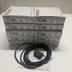 Sensores Fotoeléctricos Cuadrados Reflectantes Originales PZ-G42N Tipo Cable - Product Image 2