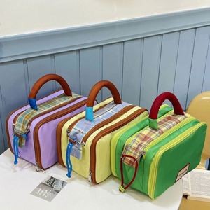 กระเป๋าเครื่องสำอางแบบพกพา ซิปสีสันตัดกัน เป็นมิตรกับสิ่งแวดล้อม รีไซเคิลได้ ขายตรงจากโรงงาน เหมาะสำหรับการเดินทาง - Product Image 3