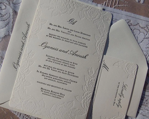 Juego de <span class=keywords><strong>Invitaciones</strong></span> Florales de Lujo con Grabado en Relieve, Papel Vellum, Envoltura de Papel Dorado y Sello de Cera Dorado para Bodas - Product Image 6