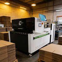 Imprimante numérique à jet d'encre entièrement automatique à passage unique pour boîtes cadeaux, cartons de festival, avec écran tactile PLC entièrement servo, haute vitesse