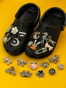 HYB Kuaji - Adornos de Metal con Pedrería para Zapatos, Diseño de Lujo, 2.5-20cm, MOQ Bajo, Venta al Por Mayor - Product Image 4