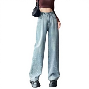 Calça Jeans Feminina de Cintura Alta, Lavagem Clara, Tamanho XL, Caimento Solto, Perna Larga, Elegante, com Aplicações de Strass, Comprimento Total - Product Image 4